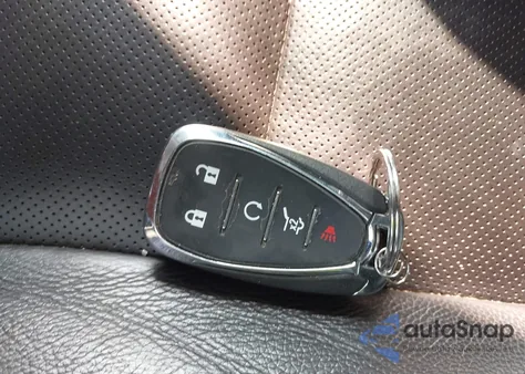 2019 Chevrolet Equinox Premier z USA, uszkodzony, nr VIN 3GNAXXEV0KS572024